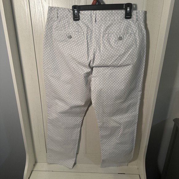 Gap Women's Khakis Slim City Size 12R Gray Print - Picture 3 of 7